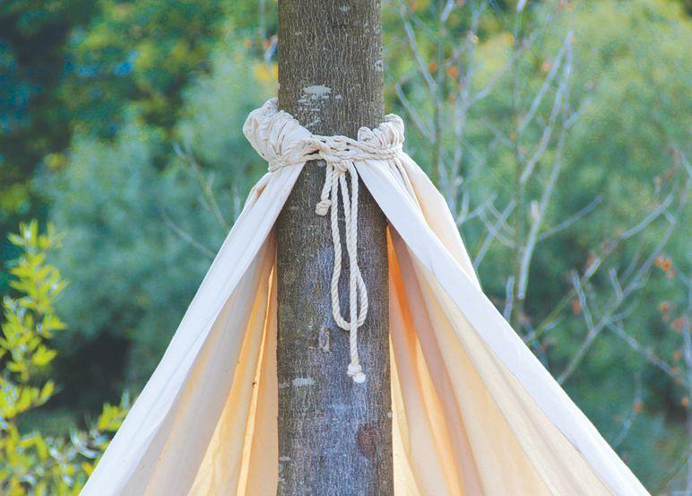 Baum-Tipi - kein Gestänge nötig, einfach nur um einen Baumstamm binden - KiTa-Spielewelt