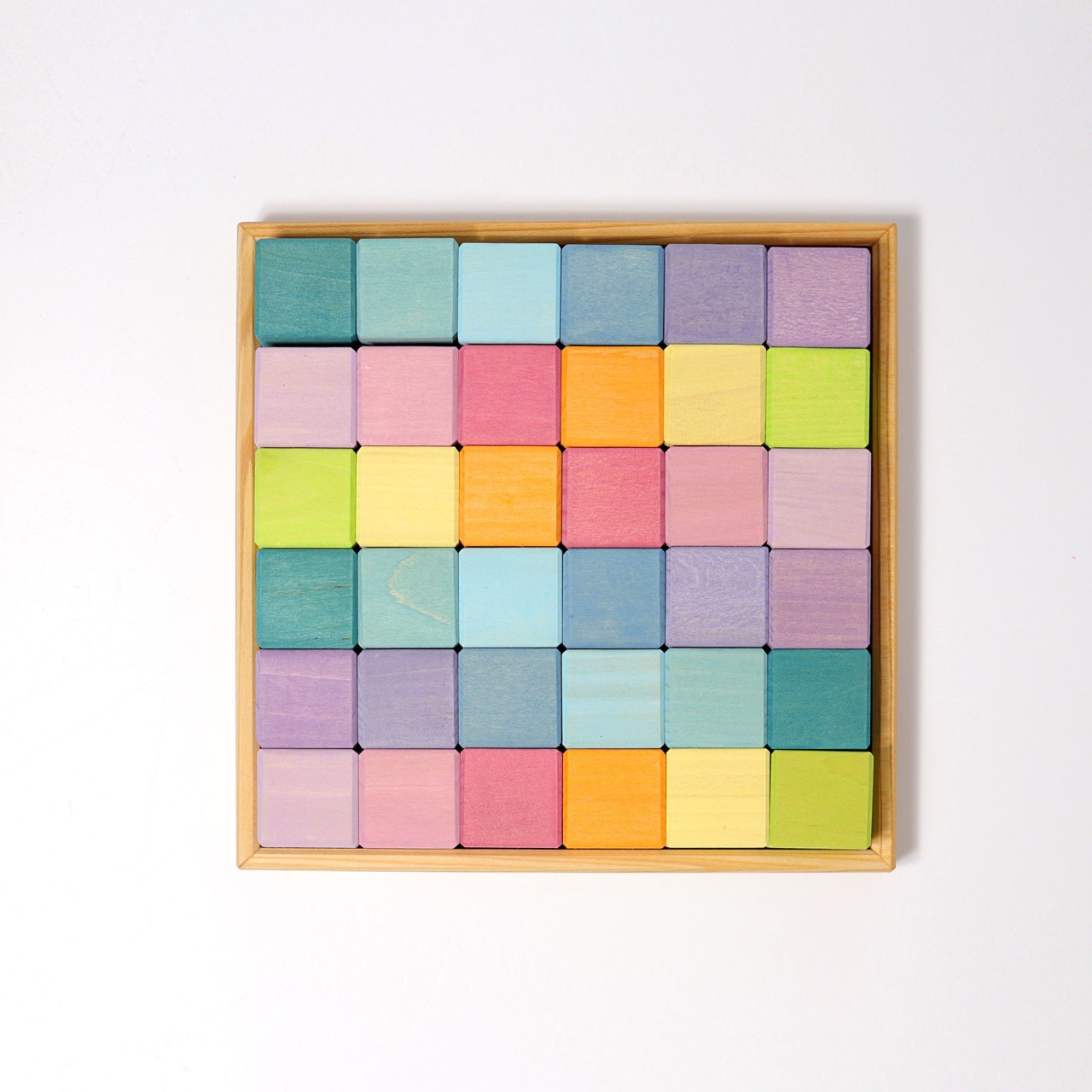 Grimms Baukasten Mosaik in pastell, 36 Würfel im Holzrahmen