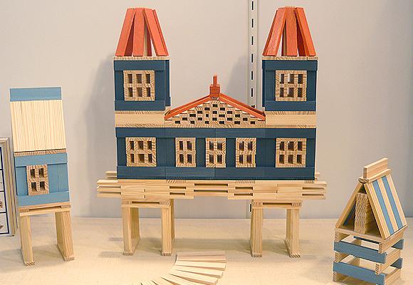tempkapla10UfZa8nWw0P1sR KAPLA® Holzplättchen 280 Stück natur, kombiniert mit bunten Steinen, z.B. KAPLA Octocolor